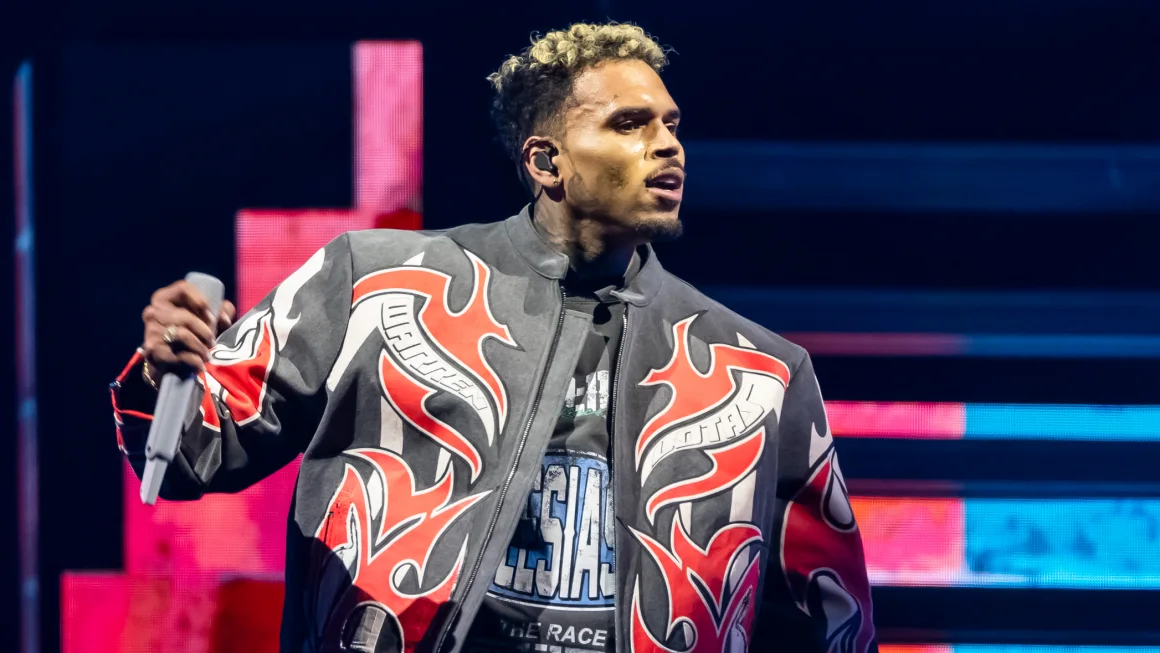chris-brown-terlibat-kasus-hukum-di-london-dugaan-serangan-di-klub-malam-tahun-2023