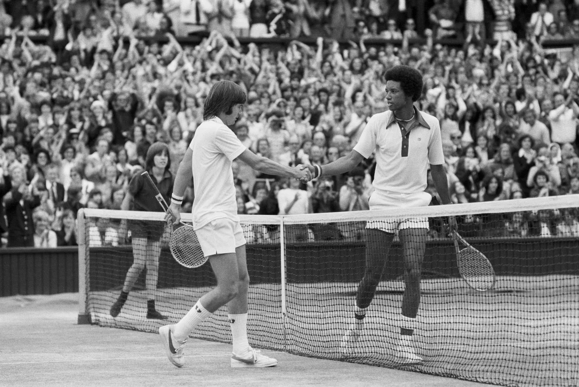 setengah-abad-sejak-kemenangan-arthur-ashe-di-wimbledon-jejak-legenda-yang-tak-pernah-padam